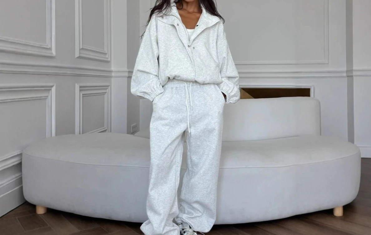 Jacket Two-piece Set for Women in Autumn and Winter Gray 2025 New Model Solid Color Loose Pants Set
Jacket Two-piece Set for Women in Autumn and Winter Gray 2025 New Model Solid Color Loose Pants Set