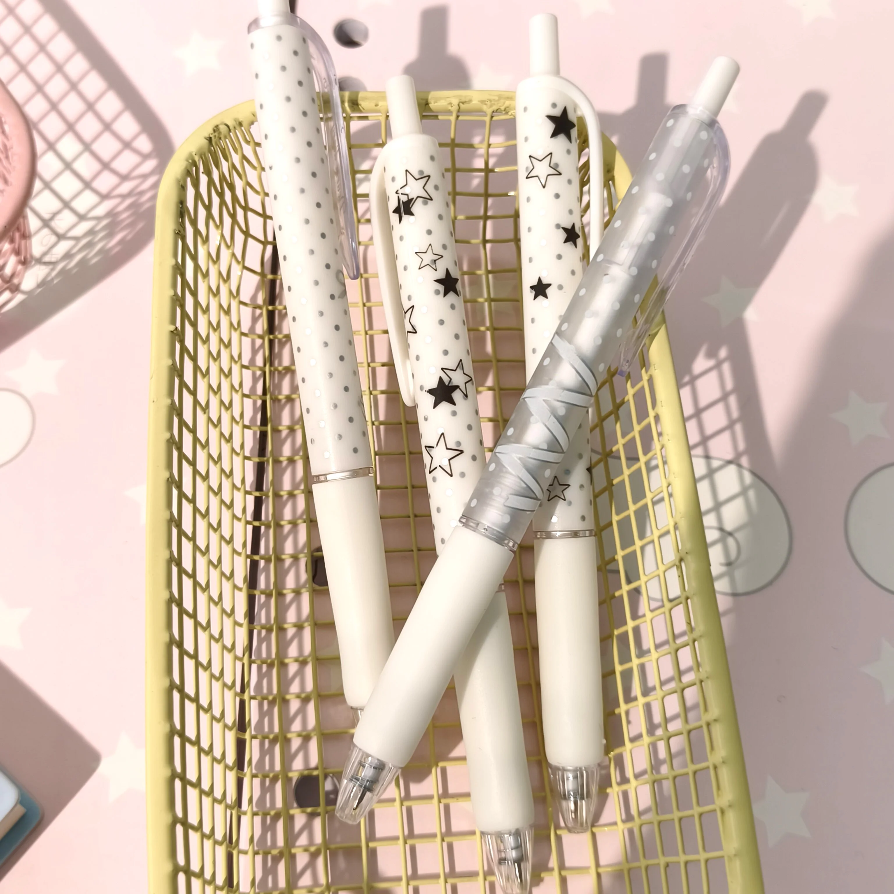 48pcs Original Star Dot Gel Pens Bulk Stationery Supplies Study Accessories Cute Pens for Writing Office Aesthetic Pens
48pcs Original Star Dot Gel Pens Bulk Stationery Supplies Study Accessories Cute Pens for Writing Office Aesthetic Pens