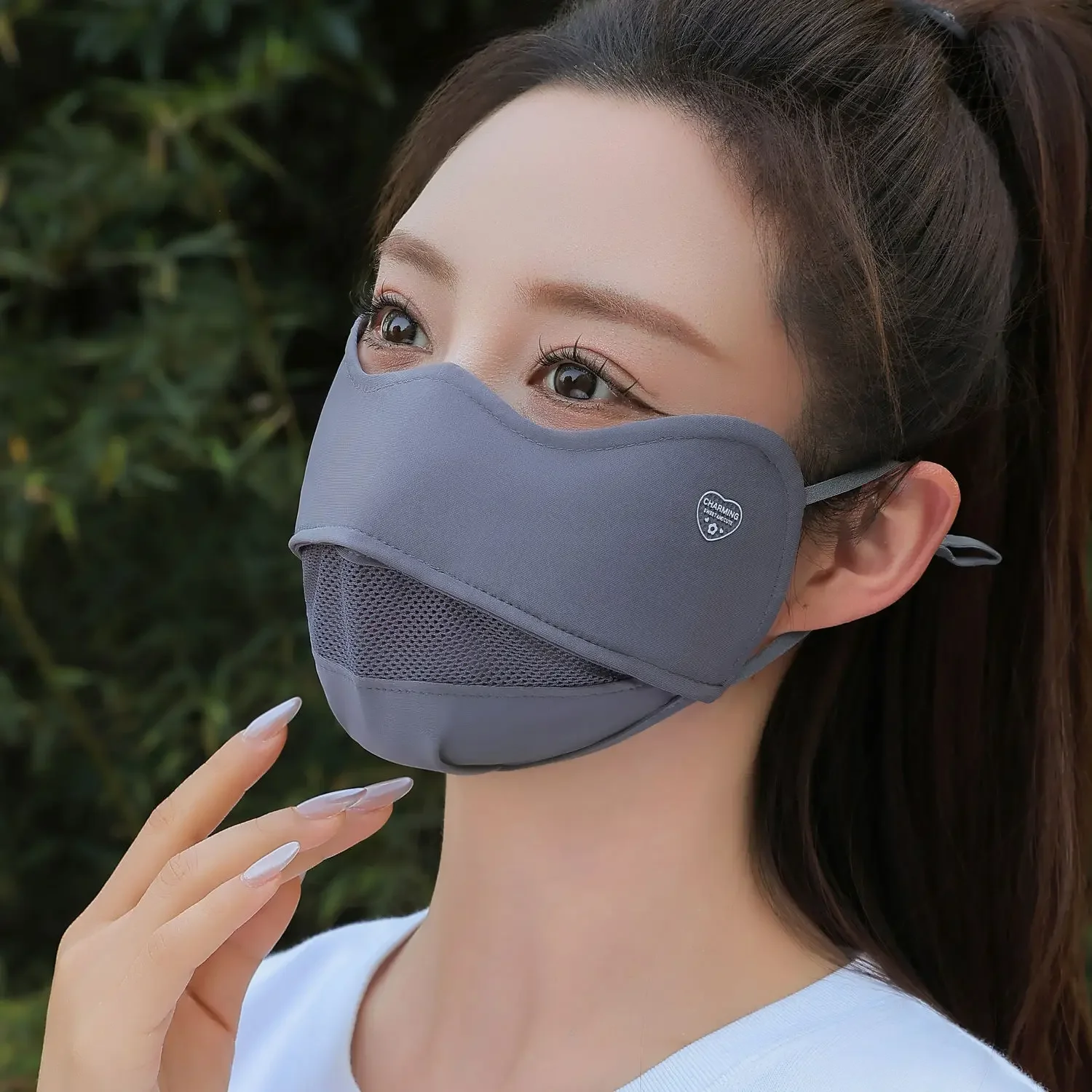 UPF50+ Eye Cutout Sun Protection Face Mask, Dual Layer Mesh Breathable Summer UV Protection Face Cover with Heart Embroidery
UPF50+ Eye Cutout Sun Protection Face Mask, Dual Layer Mesh Breathable Summer UV Protection Face Cover with Heart Embroidery
