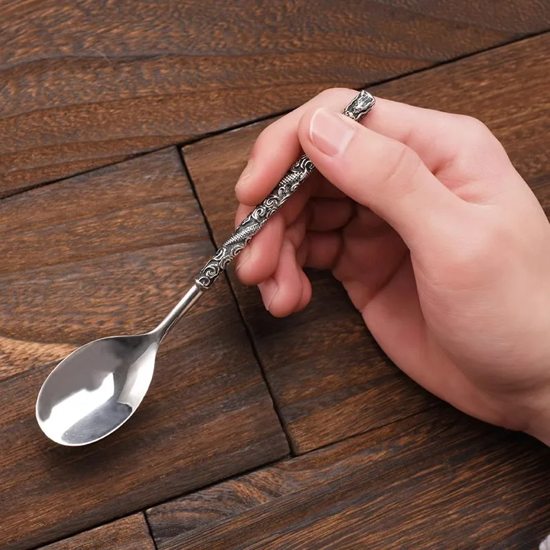 Pure handmade pure silver 99.9% spoon, baby silver spoon, pure silver tableware, household rice spoon, soup spoon
Pure handmade pure silver 99.9% spoon, baby silver spoon, pure silver tableware, household rice spoon, soup spoon