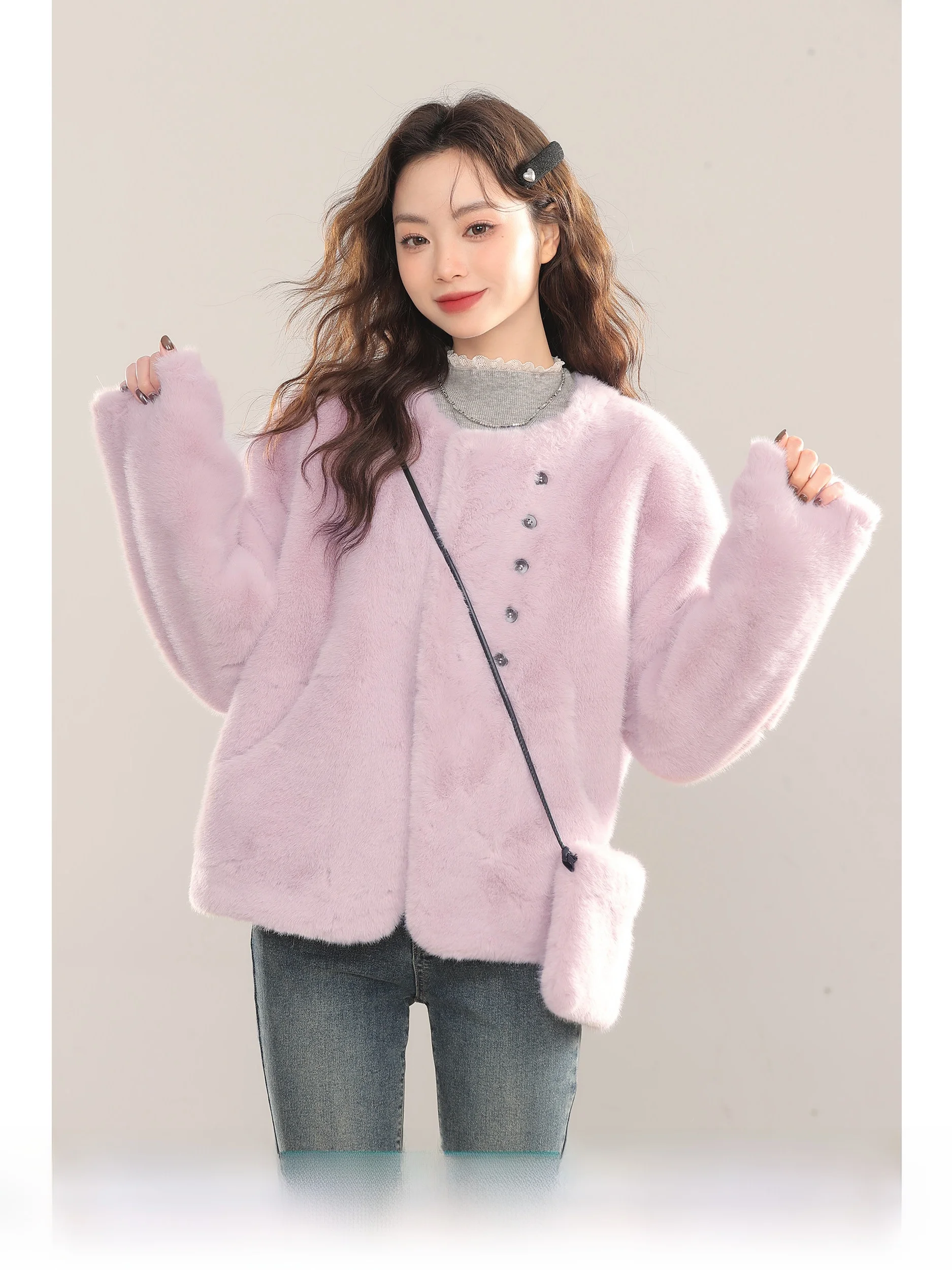 Lingjiu Fog Envelops Hair Short Style Women's Short Coat Velvet Fur Integrated Winter New Arrival Sweet Style Daily Wear
Lingjiu Fog Envelops Hair Short Style Women's Short Coat Velvet Fur Integrated Winter New Arrival Sweet Style Daily Wear