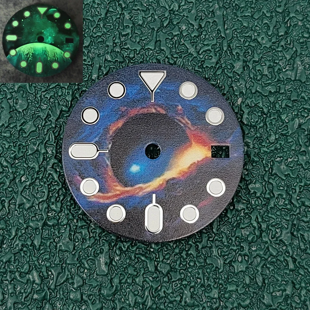 Циферблат часов NH35, 28,5 мм, поверхность планеты, зеленые светящиеся циферблаты с одной датой, аксессуары для часов для механизма NH35/NH34
Циферблат часов NH35, 28,5 мм, поверхность планеты, зеленые светящиеся циферблаты с одной датой, аксессуары для часов для механизма NH35/NH34