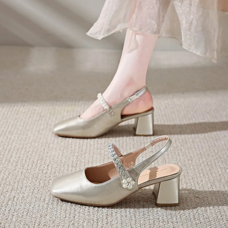 Women's Sandals Covering Toe Mid Heel High Heel Single Shoes Summer Fairy Style with Skirts Rubber Bottom Square Head
Women's Sandals Covering Toe Mid Heel High Heel Single Shoes Summer Fairy Style with Skirts Rubber Bottom Square Head