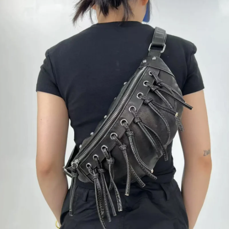 Retro Fashion European And American Motorcycle Bag Fashionable Tassel Crossbody Bag Rivet Y2K Spicy Girl Shoulder Bag
Retro Fashion European And American Motorcycle Bag Fashionable Tassel Crossbody Bag Rivet Y2K Spicy Girl Shoulder Bag