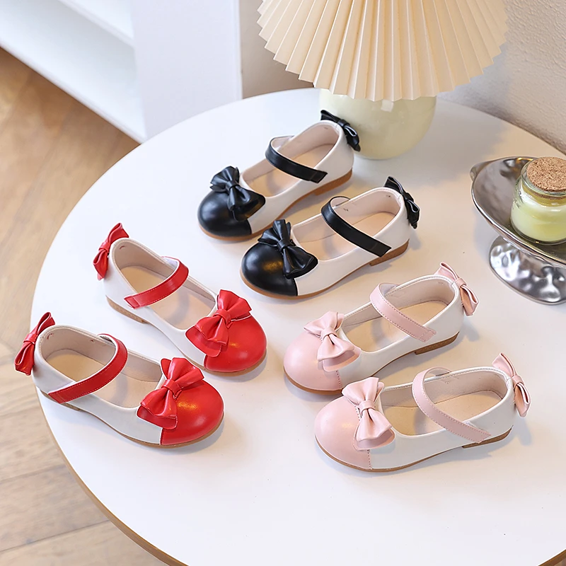 Girl's Leather Shoes 2026 Spring Glossy PU Elegant Children Princess Shoes Fashion Bowknot Sweet Causal Kids Dress Single Shoes
Girl's Leather Shoes 2026 Spring Glossy PU Elegant Children Princess Shoes Fashion Bowknot Sweet Causal Kids Dress Single Shoes