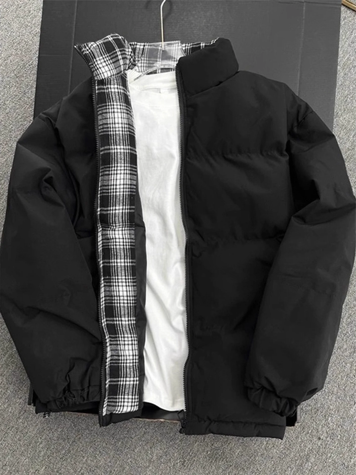 Cleanfit Bla Jiujiang Men's down Jaet Winter Warm Quilted Polyester Fiber Patchwork Plaid Stand Collar Bread Sle Coat
Cleanfit Bla Jiujiang Men's down Jaet Winter Warm Quilted Polyester Fiber Patchwork Plaid Stand Collar Bread Sle Coat