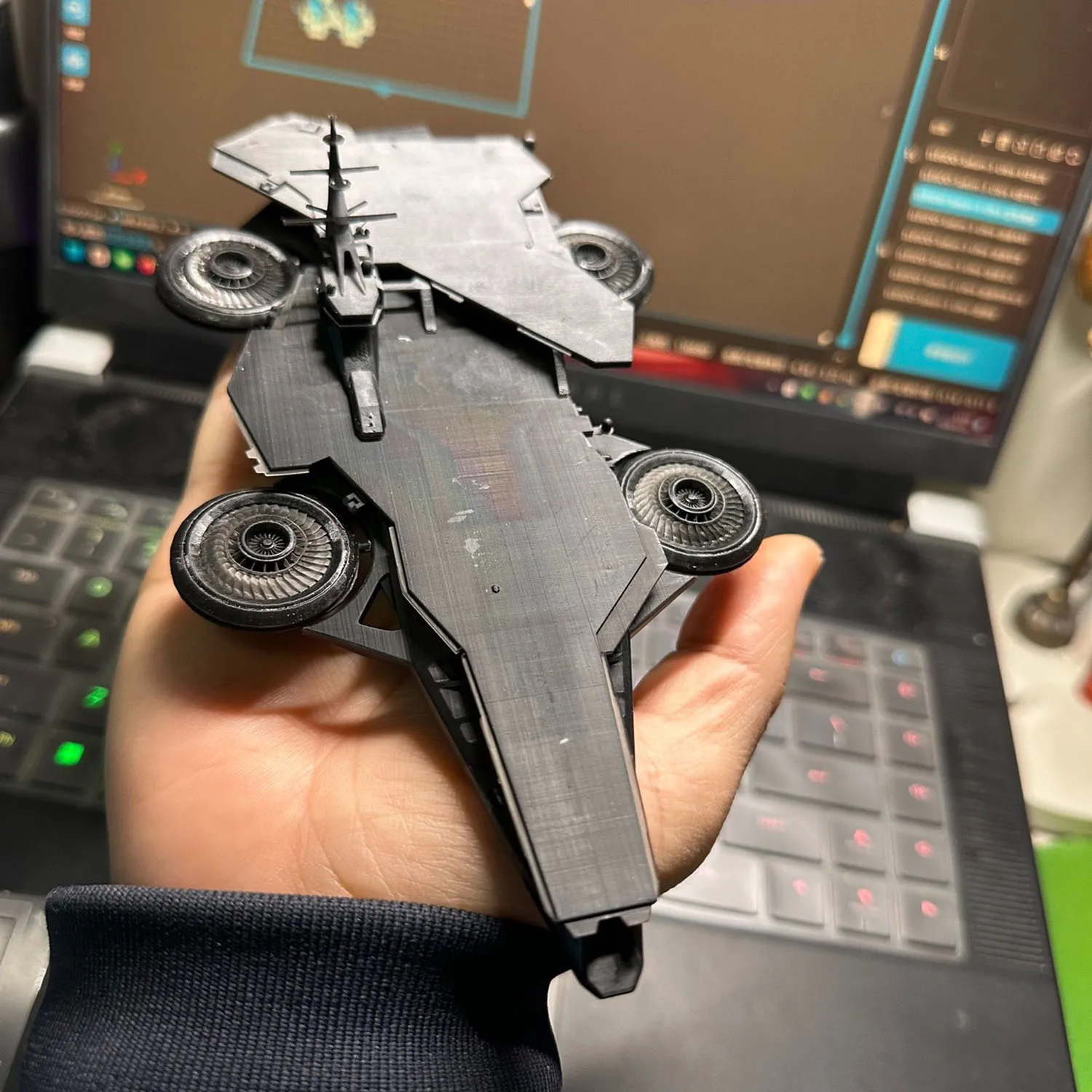 1/2000 Scale Exquisitely Detailed Sky Carrier Model 14k UV-cured Printed Ships Static Model Ship Toy Ornament Warship Model
1/2000 Scale Exquisitely Detailed Sky Carrier Model 14k UV-cured Printed Ships Static Model Ship Toy Ornament Warship Model