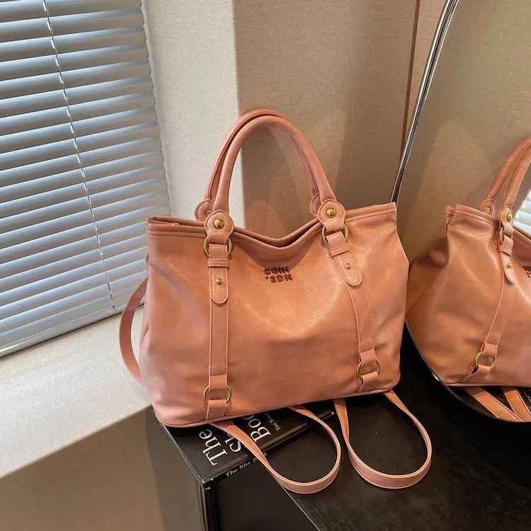 Luxury Genuine Leather Tote Bag 2025 Women's High-End Shoulder Bag with Abstract Art for Business Conference & Dinner Party
Luxury Genuine Leather Tote Bag 2025 Women's High-End Shoulder Bag with Abstract Art for Business Conference & Dinner Party