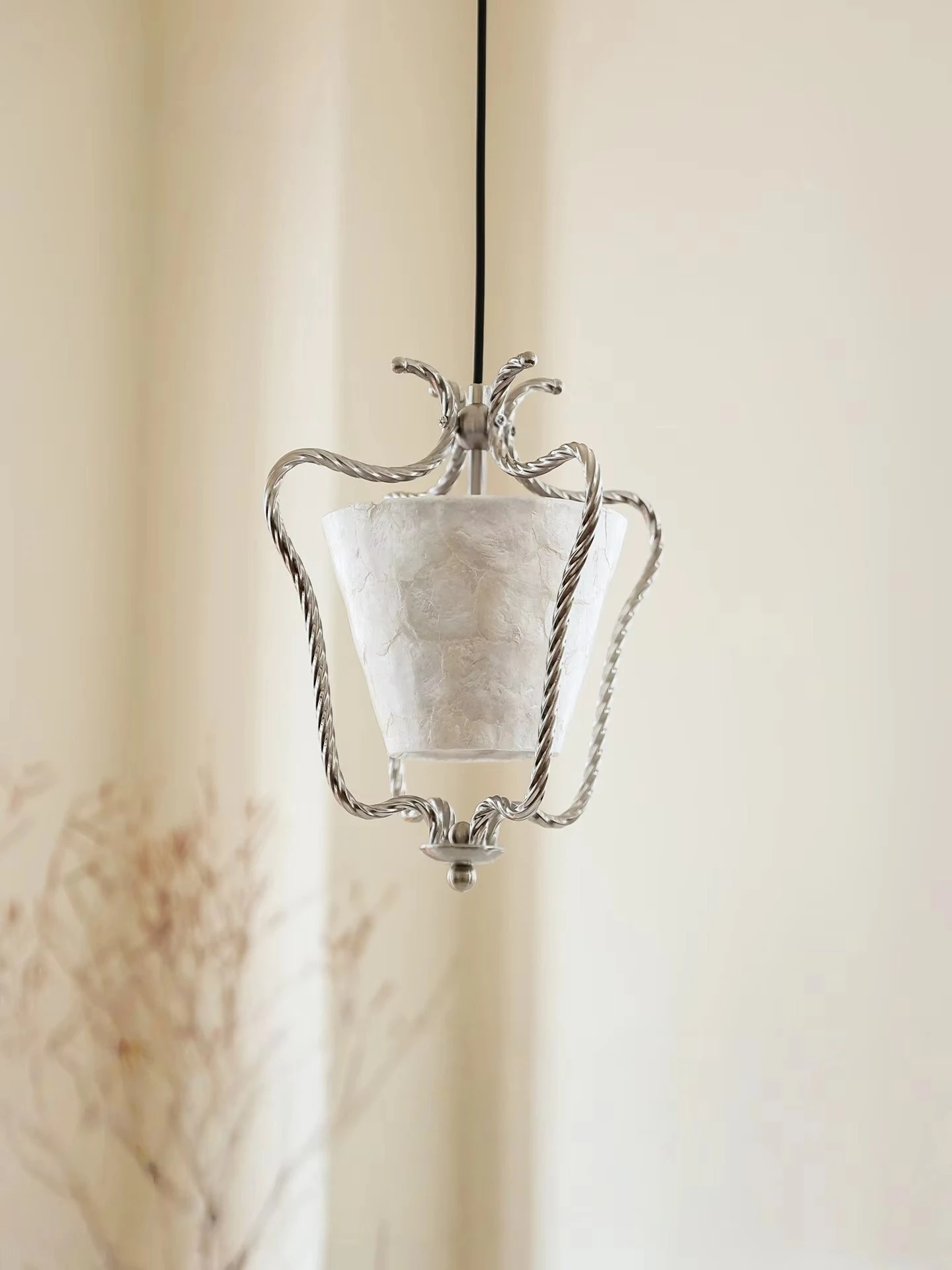American Retro Led Shell Pendant Light Home Decoration Living Room Entrance Hallway Light Corridor Dining Room Bedroom Lighting
American Retro Led Shell Pendant Light Home Decoration Living Room Entrance Hallway Light Corridor Dining Room Bedroom Lighting