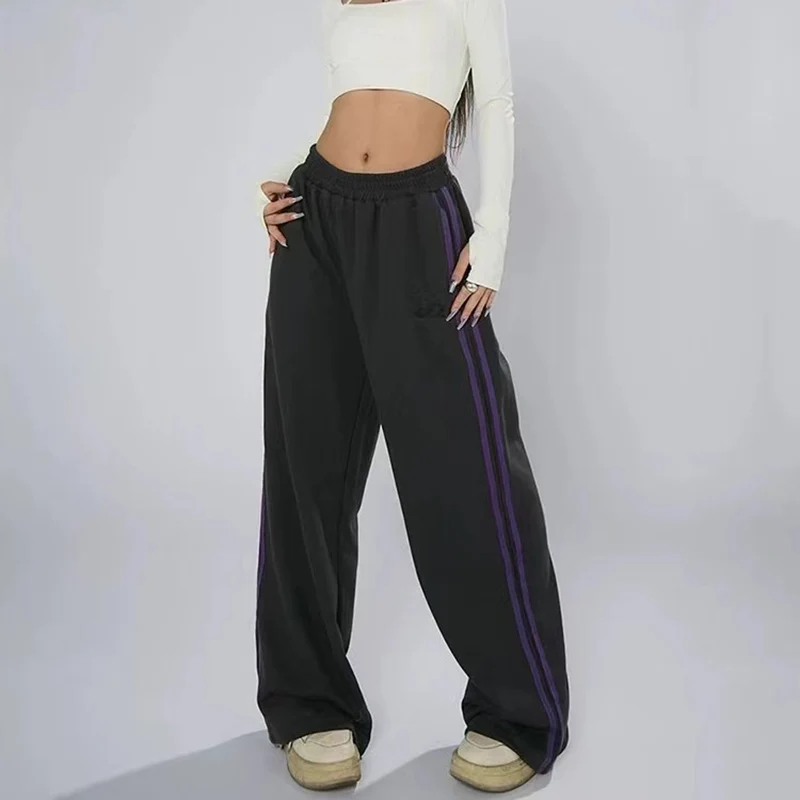 Vintage Striped Sports Pants for Women Y2K Korean Oversized Casual Wide Leg Pants Hip Hop Streetwear Loose Straight Trousers
Vintage Striped Sports Pants for Women Y2K Korean Oversized Casual Wide Leg Pants Hip Hop Streetwear Loose Straight Trousers