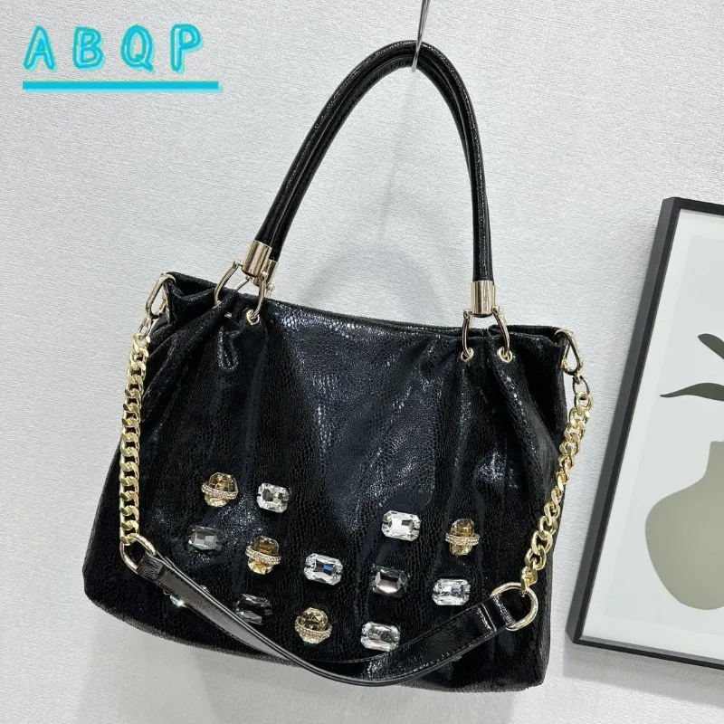 New Women's Diamond-encrusted Handbag Luxury Brand Diamond-encrusted Dinner Party Women's Shoulder Bag Fashion Women's Bag
New Women's Diamond-encrusted Handbag Luxury Brand Diamond-encrusted Dinner Party Women's Shoulder Bag Fashion Women's Bag
