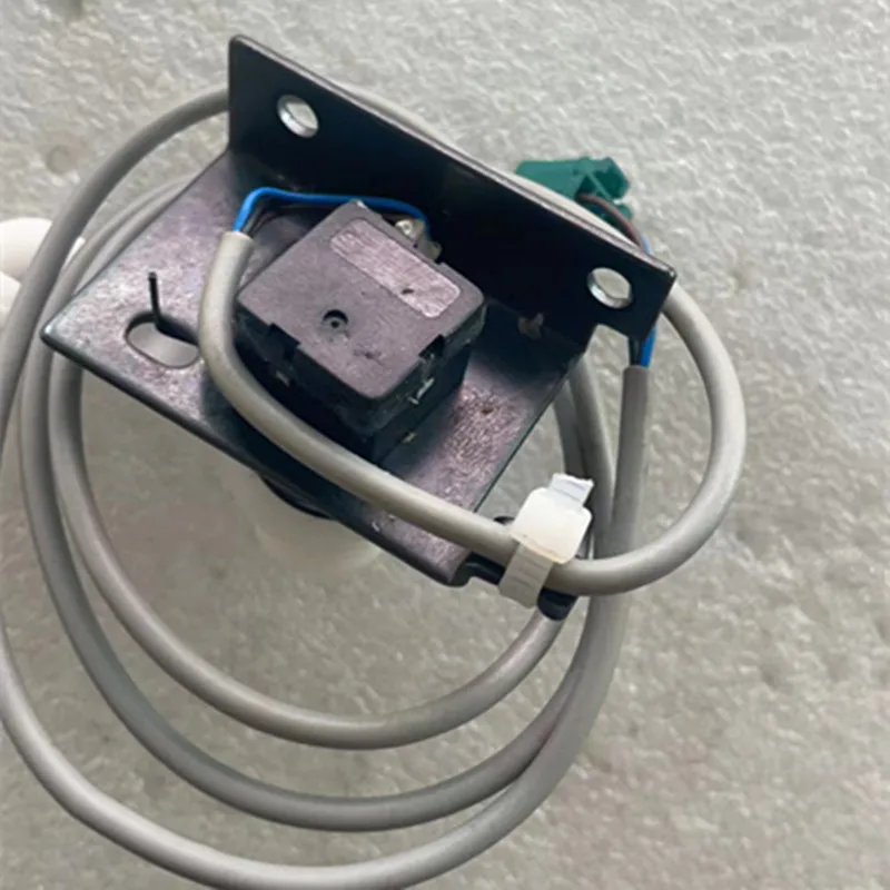 Brother RH9820 cutter sensor assy SA5734101 high quality industrial sewing machine spare parts
Brother RH9820 cutter sensor assy SA5734101 high quality industrial sewing machine spare parts