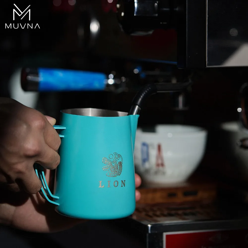 MUVNA DBW Double-Wing Latte Art Cup Professional Coffee Latte Art Milk Frothing Cup PCA
MUVNA DBW Double-Wing Latte Art Cup Professional Coffee Latte Art Milk Frothing Cup PCA