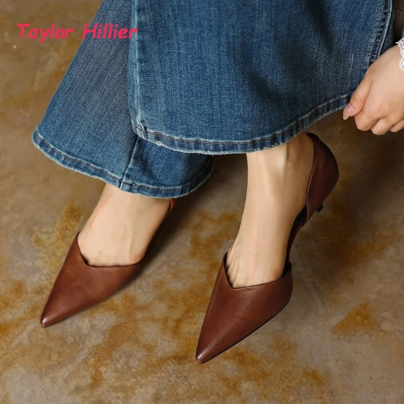 Pointed Toe Kitten Heel Pumps Women's Side Cut Summer Sandals Urban Elegant Minimalist Office Casual Shoes 2026 Fashion
Pointed Toe Kitten Heel Pumps Women's Side Cut Summer Sandals Urban Elegant Minimalist Office Casual Shoes 2026 Fashion