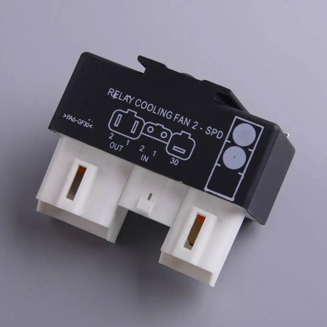 899998000 9442933 9442934 Реле блока управления вентилятором радиатора подходит для Volvo C70 S70 V70 S90 V90 740 850 940 960
899998000 9442933 9442934 Реле блока управления вентилятором радиатора подходит для Volvo C70 S70 V70 S90 V90 740 850 940 960