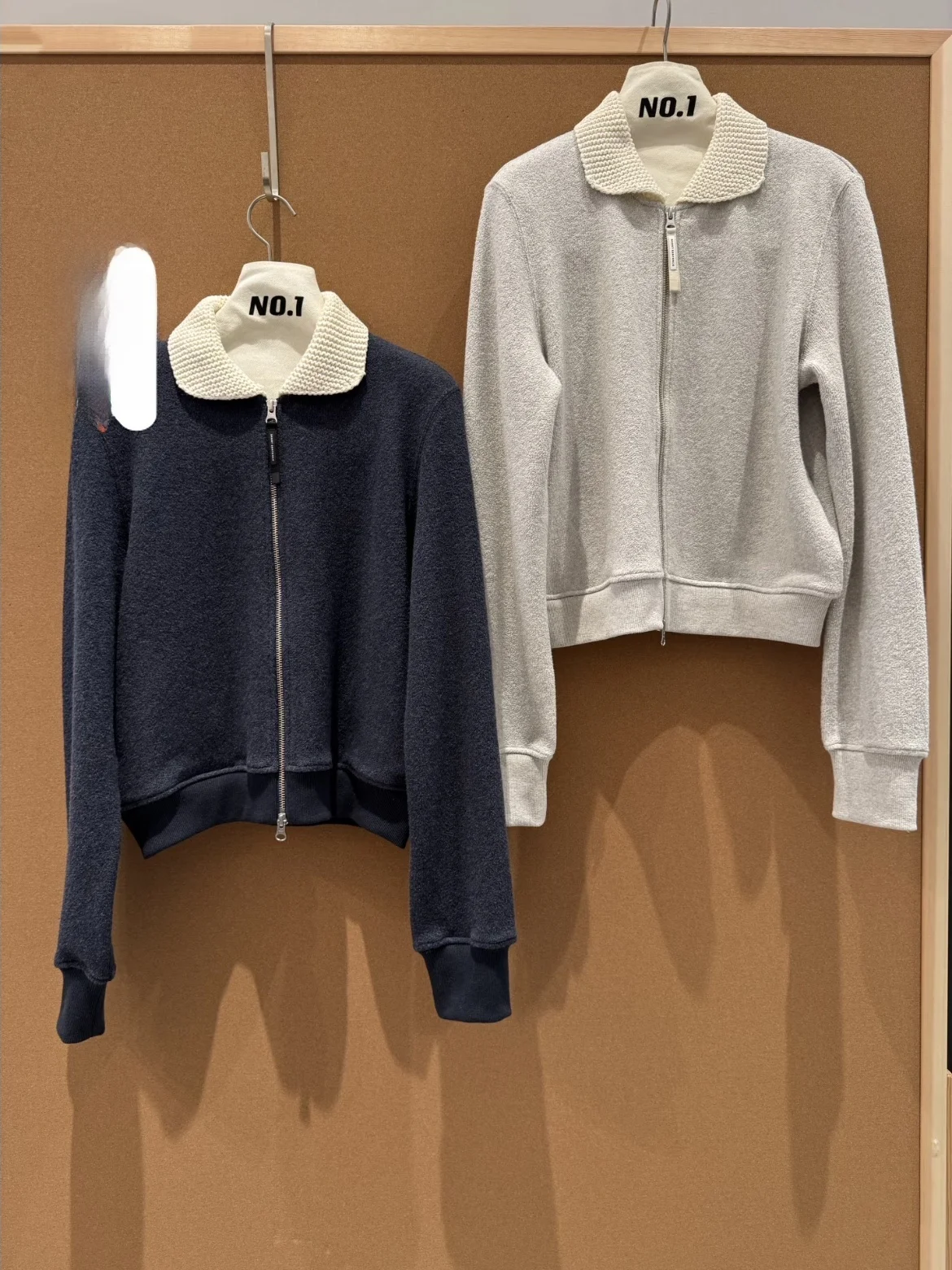 Heidd Brand 2025 Autumn Winter Color Block Doll Collar Sport Knitted Open Cardigan Women's Cotton Blend Sweater
Heidd Brand 2025 Autumn Winter Color Block Doll Collar Sport Knitted Open Cardigan Women's Cotton Blend Sweater