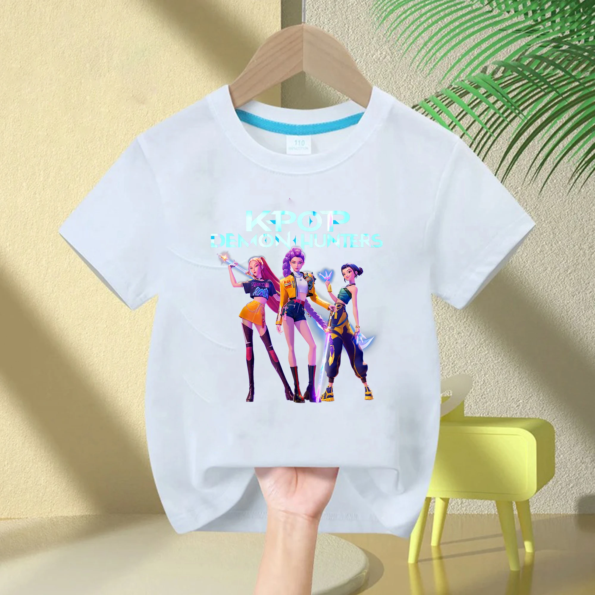 KPop Devil Hunter Print Fashion Casual top 2025 Movie round-neck cartoon girl and Boy T-shirt Casual girl clothing 
KPop Devil Hunter Print Fashion Casual top 2025 Movie round-neck cartoon girl and Boy T-shirt Casual girl clothing