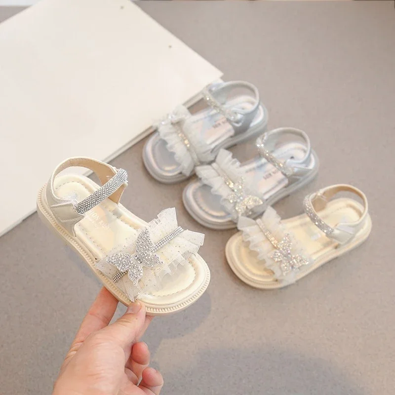 Kids Girls Flat Sandals Summer Chic Princess Fashion Wedding Party Shoes Elegant Lace Pleated Children Fashion Causal Sandals
Kids Girls Flat Sandals Summer Chic Princess Fashion Wedding Party Shoes Elegant Lace Pleated Children Fashion Causal Sandals