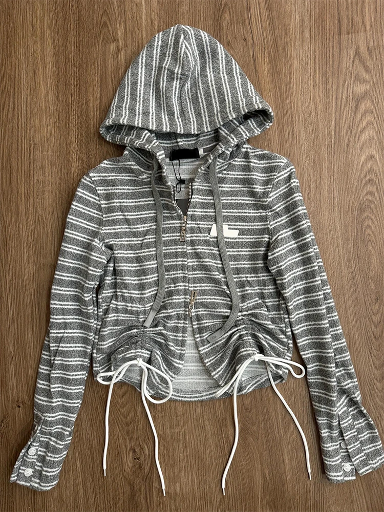 Women's Striped Long Sleeve Sweatshirt Vintage Streetwear Korean Harajuku Y2k 90s Aesthetic Hoodies Pullover Top Trashy Clothes
Women's Striped Long Sleeve Sweatshirt Vintage Streetwear Korean Harajuku Y2k 90s Aesthetic Hoodies Pullover Top Trashy Clothes