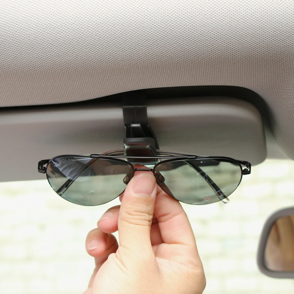 Car Eyeglass Holder Glasses Storage Clip Car Accessories for Renault Duster Clio DACIA 3 Twingo Logan Sandero Modus
Car Eyeglass Holder Glasses Storage Clip Car Accessories for Renault Duster Clio DACIA 3 Twingo Logan Sandero Modus