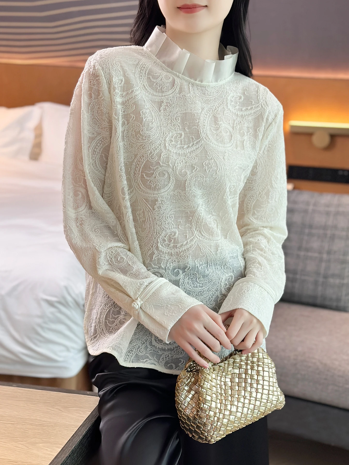 ZuoZuoJia Silk Organza Wooden Collar Splicing Texture Sensation Wool Base Top French Sle Floral Embroidery Long Sve...
ZuoZuoJia Silk Organza Wooden Collar Splicing Texture Sensation Wool Base Top French Sle Floral Embroidery Long Sve...