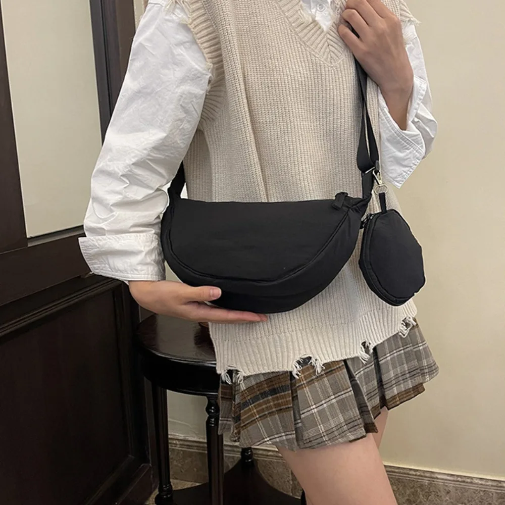 Nylon Hobos Crossbody Bag with Coin Purse Underarm Bag Korean Style Single Shoulder Bags Handbag Large Capacity Dumpling Bag
Nylon Hobos Crossbody Bag with Coin Purse Underarm Bag Korean Style Single Shoulder Bags Handbag Large Capacity Dumpling Bag