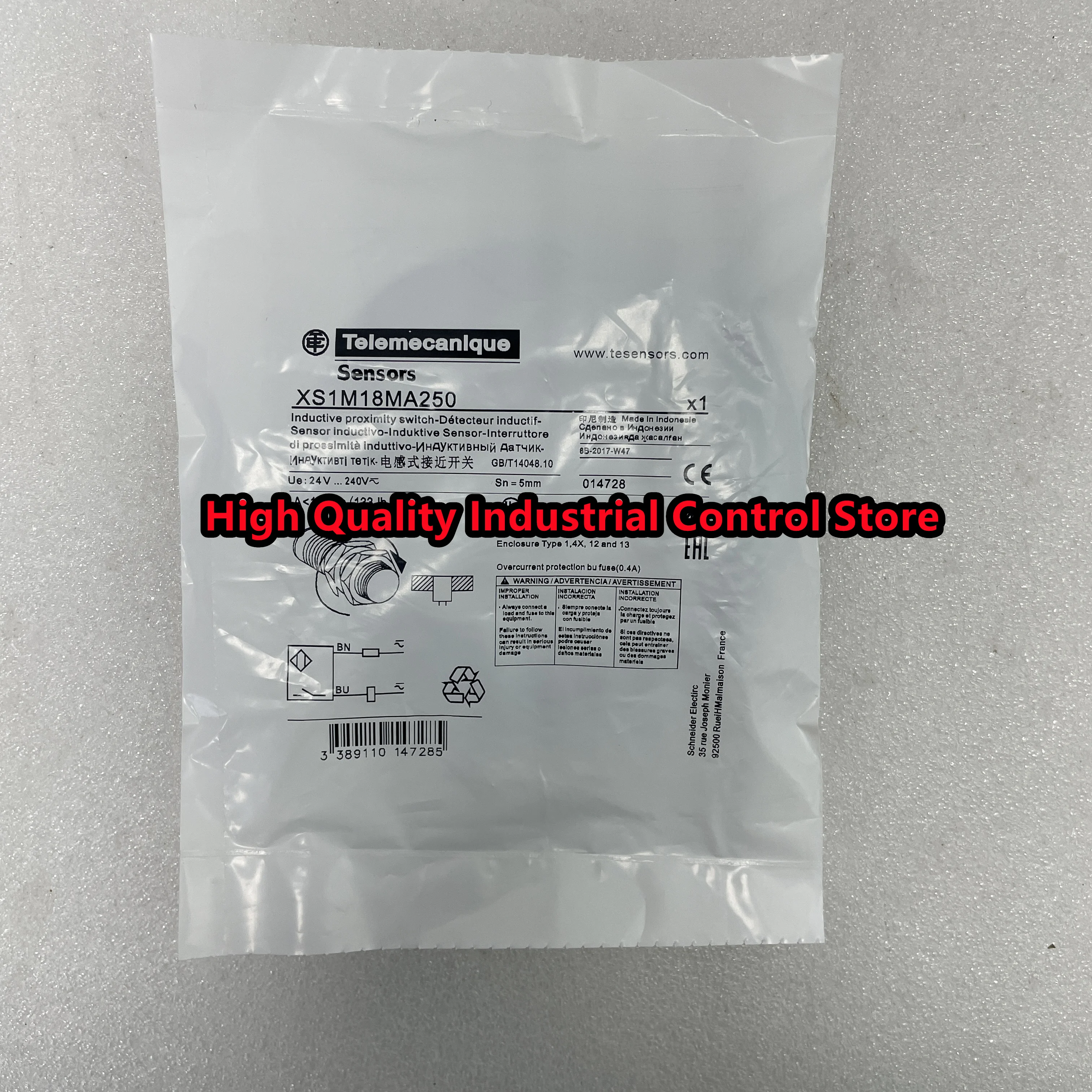 XS1M18MA250 XS4P18MB230 XPSMC32Z new original
XS1M18MA250 XS4P18MB230 XPSMC32Z new original