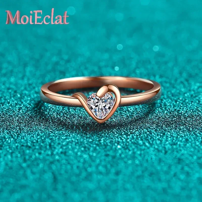 Luxury Heart Cut 0.3ct Moissanite 18k White Gold Ring for Women, Brilliant Shiny Champagne Gold Wedding Rings Jewelry Gifts
Luxury Heart Cut 0.3ct Moissanite 18k White Gold Ring for Women, Brilliant Shiny Champagne Gold Wedding Rings Jewelry Gifts