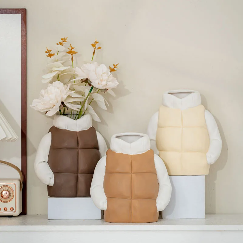 Modern Clothing Shape Ceramic Vase Luxury Home Decor with Dazzling Dopamine Colors Stylish Flower Arrangement for Living Room
Modern Clothing Shape Ceramic Vase Luxury Home Decor with Dazzling Dopamine Colors Stylish Flower Arrangement for Living Room
