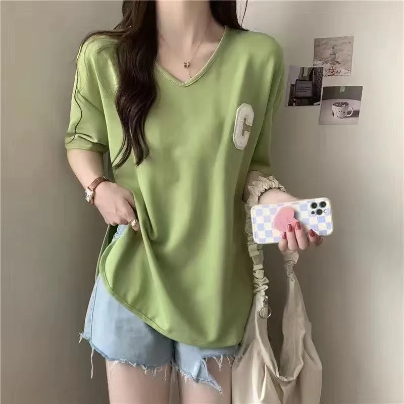 Plus-size Women's Spring and Summer New Loose Slimming Versatile Letter Embroidery Slit Mid-length V-neck Short-sleeve T-shirt
Plus-size Women's Spring and Summer New Loose Slimming Versatile Letter Embroidery Slit Mid-length V-neck Short-sleeve T-shirt
