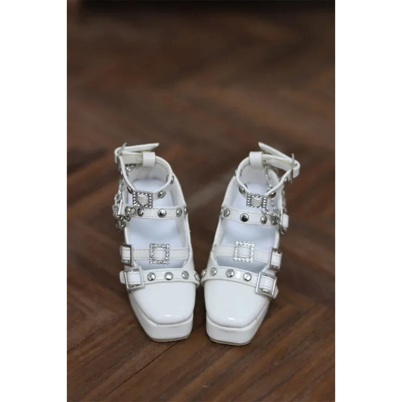 BJD/ SD /DD/ AS 1/3 doll shoes Square Toe High Heels Studded chain Strapaccessories
BJD/ SD /DD/ AS 1/3 doll shoes Square Toe High Heels Studded chain Strapaccessories