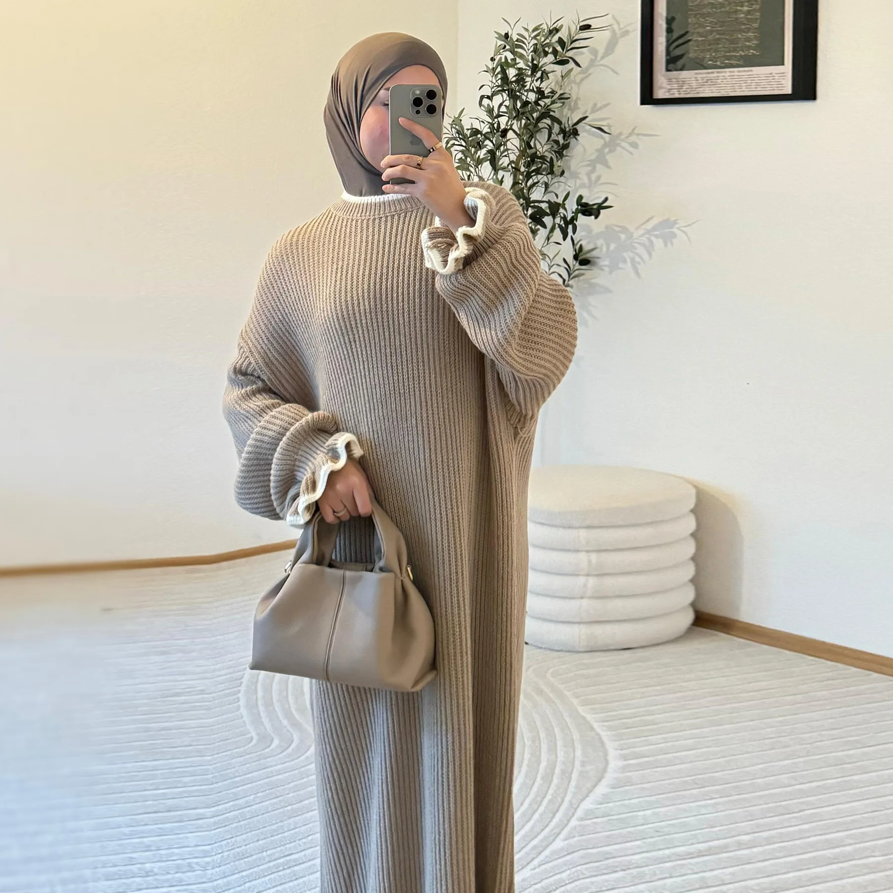 Winter Muslim Abaya for Woman Dubai Luxury Imitation Cashmere Ruffled Sleeves Abayas Autumn Warm Arabic Dress Islamic Clothing
Winter Muslim Abaya for Woman Dubai Luxury Imitation Cashmere Ruffled Sleeves Abayas Autumn Warm Arabic Dress Islamic Clothing
