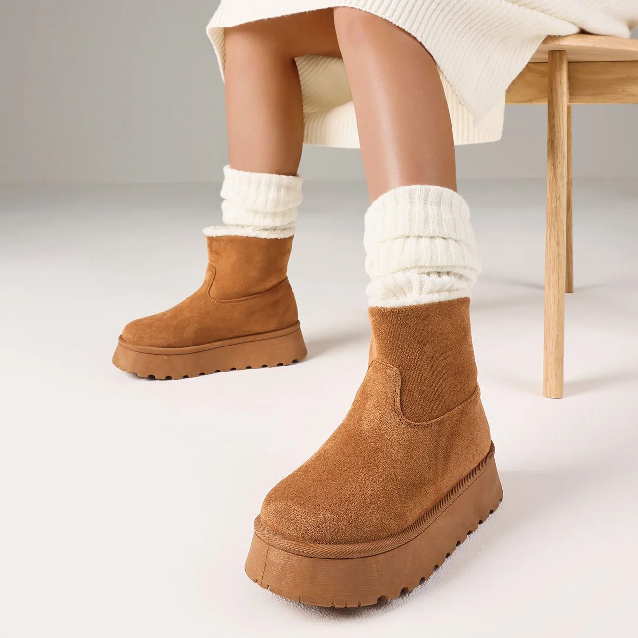 GIGIFOX Women Winter Mini Boots Faux Fur Suede Platform Round Toe Short Plush Slip-on Shoes Winter Warm Outdoor Ankle Snow Boots
GIGIFOX Women Winter Mini Boots Faux Fur Suede Platform Round Toe Short Plush Slip-on Shoes Winter Warm Outdoor Ankle Snow Boots
