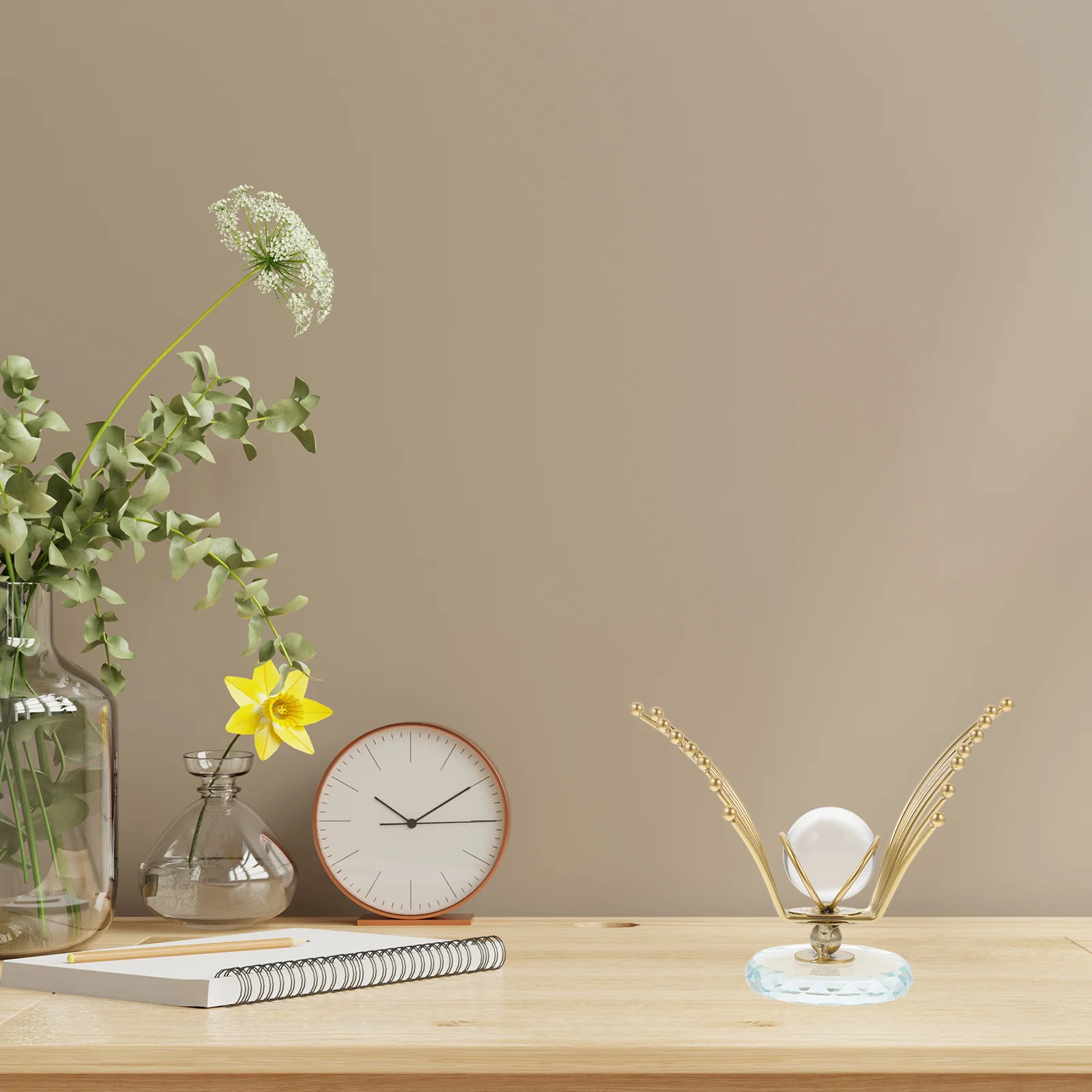 Spreads Wings Crystal Ball Ornament Transparent Sphere Stable Base Home Bedroom Cabinet Decorative Crystal Adornment 
Spreads Wings Crystal Ball Ornament Transparent Sphere Stable Base Home Bedroom Cabinet Decorative Crystal Adornment