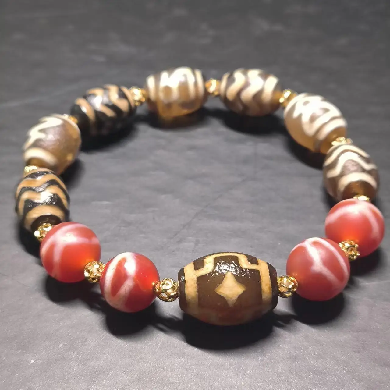 1pcs/lot Natural Multi-Gem Agate Dzi Bracelet coffee candy translucent beads Patterns different meanings Elegant temperament
1pcs/lot Natural Multi-Gem Agate Dzi Bracelet coffee candy translucent beads Patterns different meanings Elegant temperament
