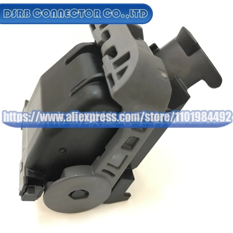 10pcs/lot 82821-33520 90980-11242 90980-11631 90980-12527 90980-12527 1544650-1 1544650-3 connector electronic components
10pcs/lot 82821-33520 90980-11242 90980-11631 90980-12527 90980-12527 1544650-1 1544650-3 connector electronic components