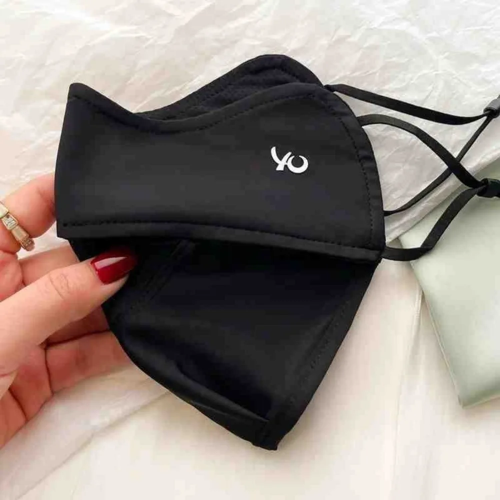 New Breathable Ice Silk Mask Washable Anti-UV Riding Face Mask Dustproof Mesh Sunscreen Mask Protect The Corners of The Eyes
New Breathable Ice Silk Mask Washable Anti-UV Riding Face Mask Dustproof Mesh Sunscreen Mask Protect The Corners of The Eyes