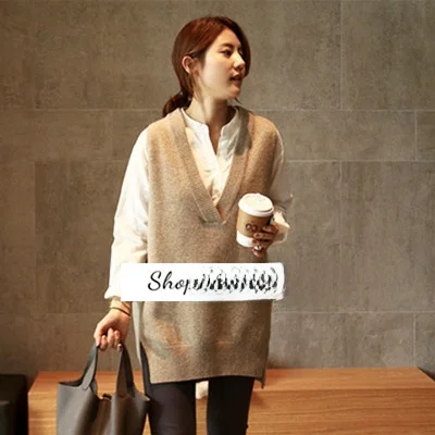 Модный вязаный жилет с глубоким V-образным вырезом для ранней весны, шерстяная безрукавка, повседневная верхняя одежда для женщин
Модный вязаный жилет с глубоким V-образным вырезом для ранней весны, шерстяная безрукавка, повседневная верхняя одежда для женщин