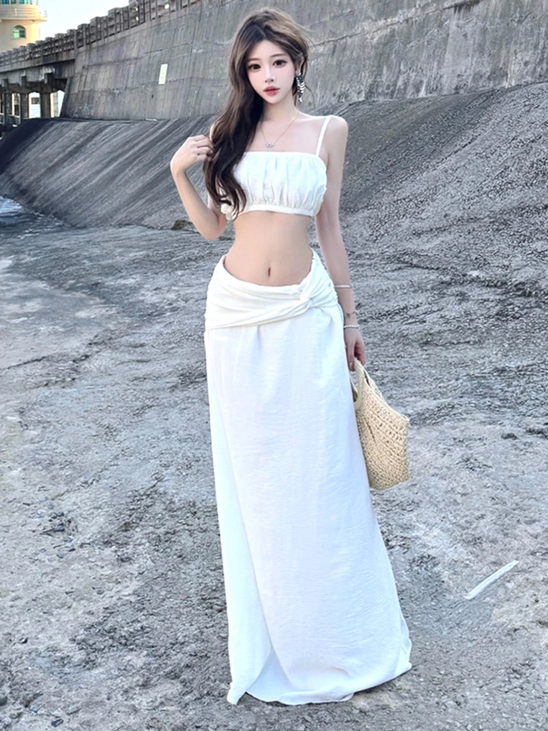 Elegant Lady Style Fashionable Halter Top Skirt Set Comfortable Short Sleeveless High Waist Midi Skirt Matching Summer Outfit
Elegant Lady Style Fashionable Halter Top Skirt Set Comfortable Short Sleeveless High Waist Midi Skirt Matching Summer Outfit