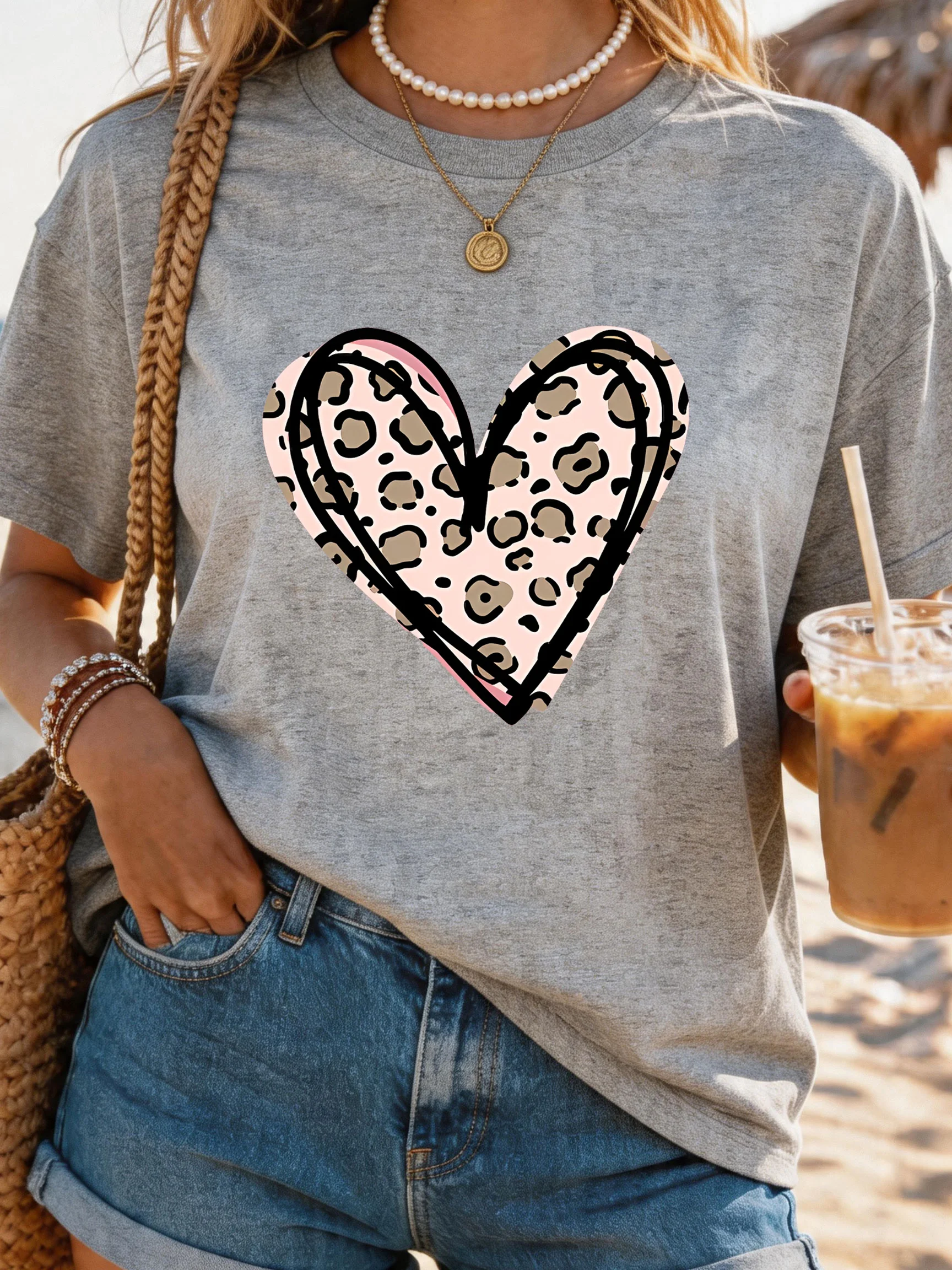 Women's Large Size Printed round Neck Short Sleeve T-shirt 1-7XL Comfortable Casual Top in European Style
Women's Large Size Printed round Neck Short Sleeve T-shirt 1-7XL Comfortable Casual Top in European Style