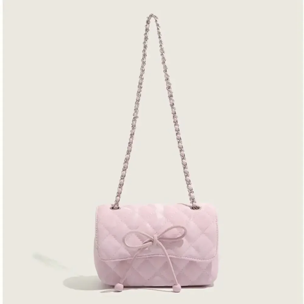 Fashion Design Bow Small Bag For Women 2025 New Popular Versatile Crossbody Bag Korean Version Niche Chain Commuting Small Bag
Fashion Design Bow Small Bag For Women 2025 New Popular Versatile Crossbody Bag Korean Version Niche Chain Commuting Small Bag