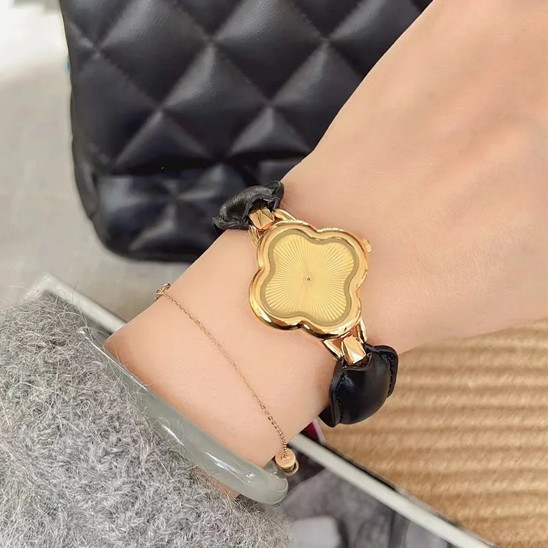 New luxury retro elegant ladies watch fashion light luxury automatic trend classic student waterproof quartz watch birthday gift
New luxury retro elegant ladies watch fashion light luxury automatic trend classic student waterproof quartz watch birthday gift
