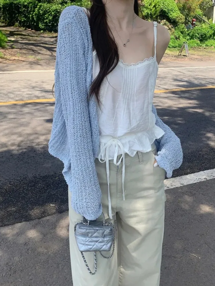 Ruffle Lace Paneling Belted Halter Top Women's Korean Style Sweater Vest Tie Waist Strap Vest Spring Autumn Winter Casual Wear
Ruffle Lace Paneling Belted Halter Top Women's Korean Style Sweater Vest Tie Waist Strap Vest Spring Autumn Winter Casual Wear
