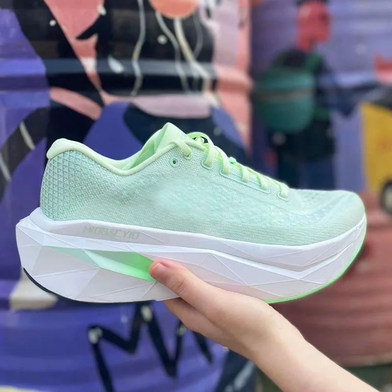Luxury Brand Running Shoes Men Carbon Plate Walking Jogging Shoes Women Light Weight Training Shoe Soft Sole Sport Shoe
Luxury Brand Running Shoes Men Carbon Plate Walking Jogging Shoes Women Light Weight Training Shoe Soft Sole Sport Shoe