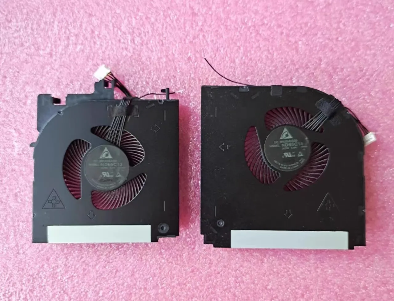 New for Lenovo Thinkpad P52 01HY786 01HY785 MG75090V1-C190-S9A CPU+GPU Cooling Fan
New for Lenovo Thinkpad P52 01HY786 01HY785 MG75090V1-C190-S9A CPU+GPU Cooling Fan