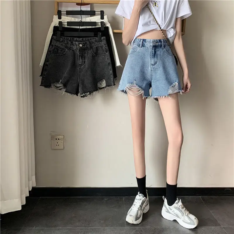 Женские джинсовые шорты с высокой талией и широкими штанинами, свободные, в корейском стиле, летние, для повседневной носки, модные
Женские джинсовые шорты с высокой талией и широкими штанинами, свободные, в корейском стиле, летние, для повседневной носки, модные