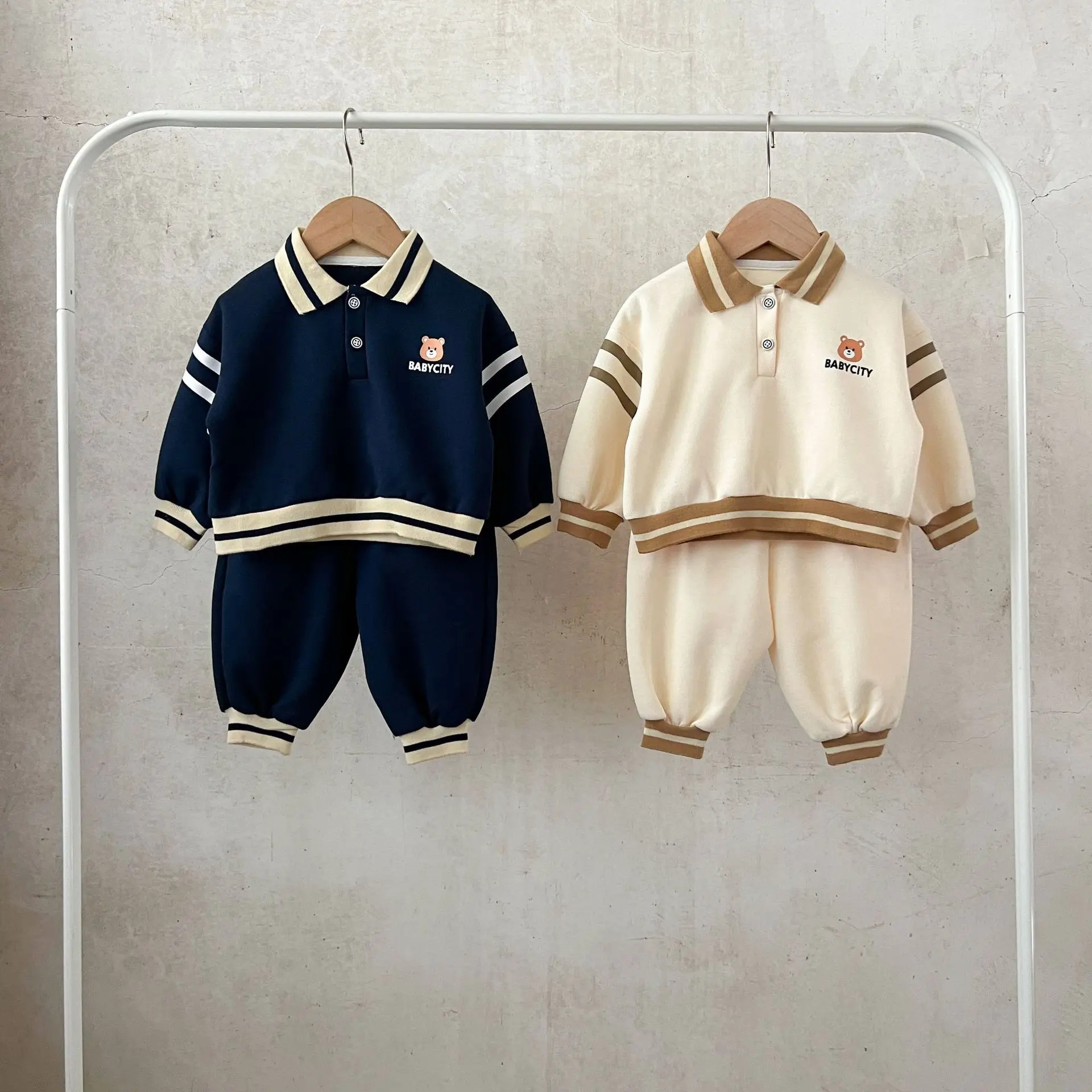 2025 Spring Toddler Boys Clothes Set Cotton Cartoon Printed Kid Boy Polo Shirt Suits Loose Casual Sports Pant Babys Boys Outfits
2025 Spring Toddler Boys Clothes Set Cotton Cartoon Printed Kid Boy Polo Shirt Suits Loose Casual Sports Pant Babys Boys Outfits