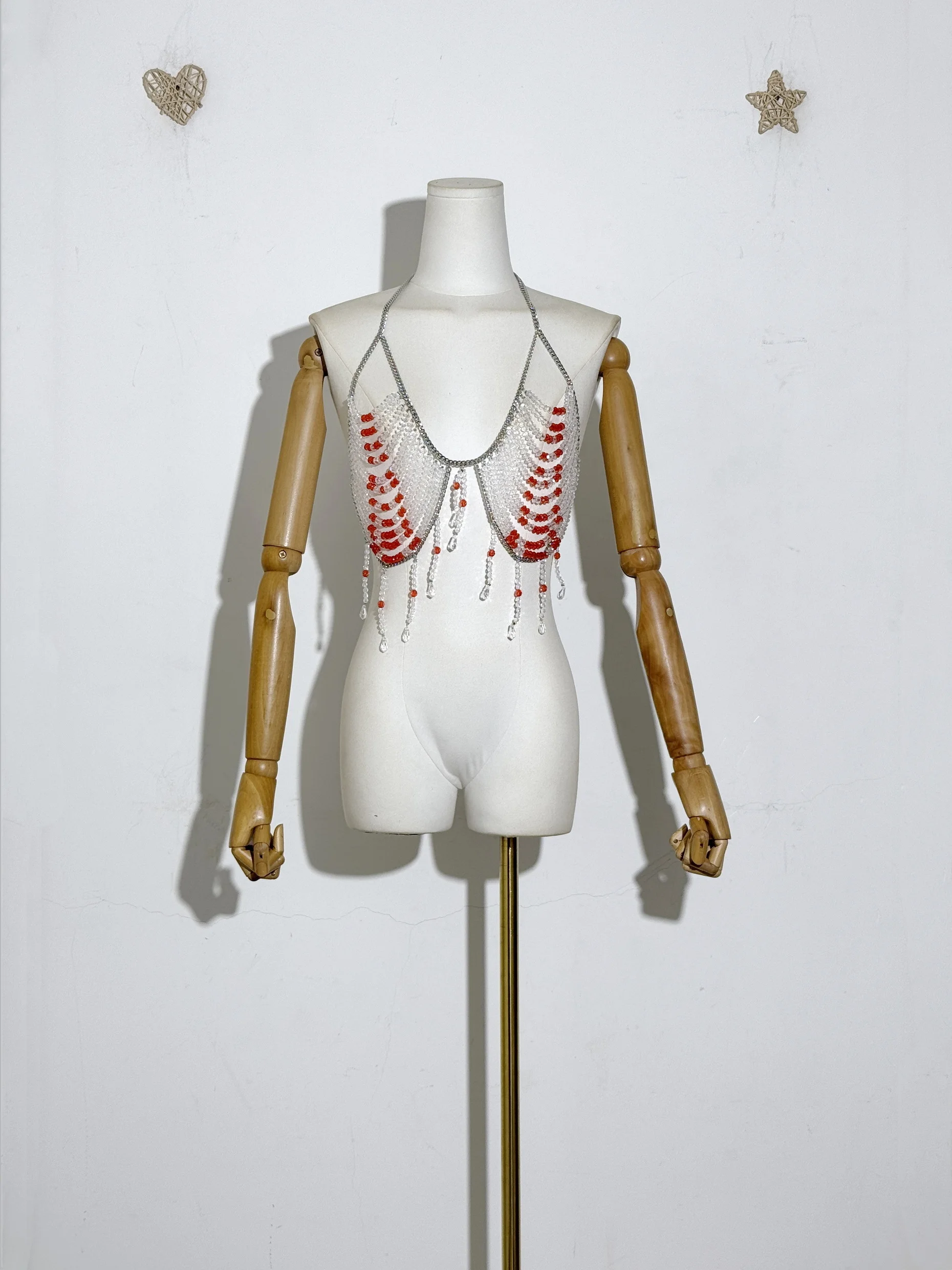 Lovely Women Sexy New Europe and America Crystal Bead Handmade Body Chain Hollow Out Vest Streetwear Bra Top Holiday Beachwear
Lovely Women Sexy New Europe and America Crystal Bead Handmade Body Chain Hollow Out Vest Streetwear Bra Top Holiday Beachwear