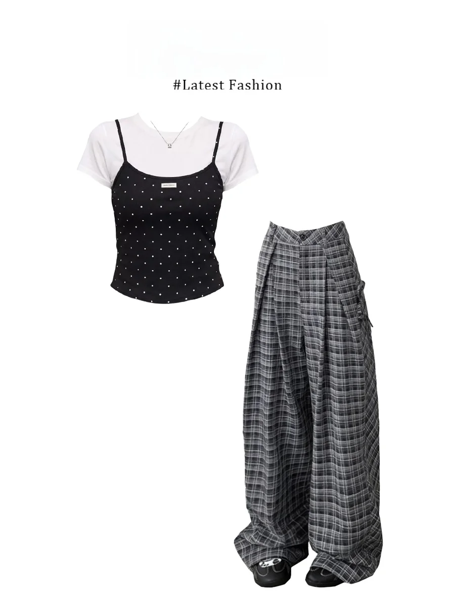 Parkyeon Casual Style Women's Fashion Set with Plaid Wide Leg Pants And T-Shirt Top Fake Two-Piece Outfit Summer Collection
Parkyeon Casual Style Women's Fashion Set with Plaid Wide Leg Pants And T-Shirt Top Fake Two-Piece Outfit Summer Collection