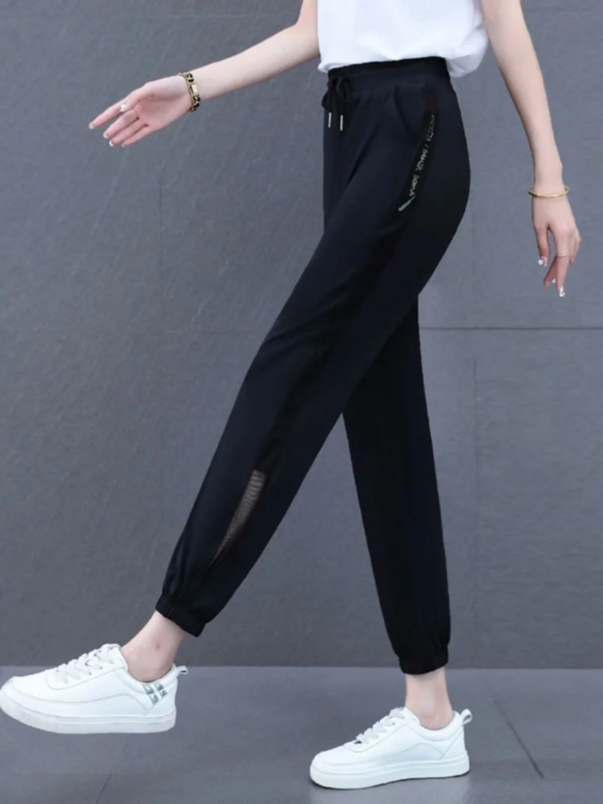 Ice Silk Harem Pants Women Summer Thin Style Loose Quick Dry Nine Points Fashion Slimming Cool Casual Pants High Waist Harlan
Ice Silk Harem Pants Women Summer Thin Style Loose Quick Dry Nine Points Fashion Slimming Cool Casual Pants High Waist Harlan
